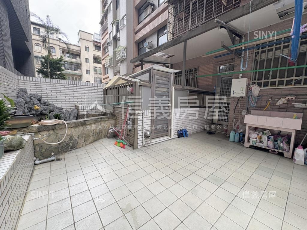 東湖稀有一樓大空間有車位房屋室內格局與周邊環境