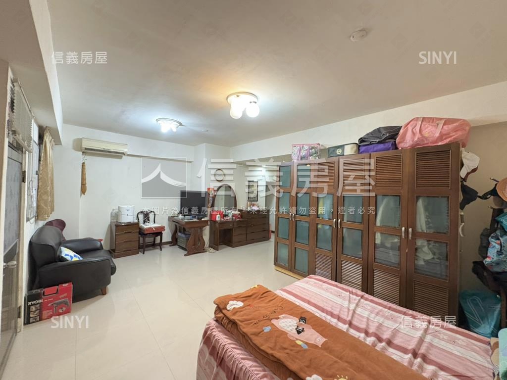 東湖稀有一樓大空間有車位房屋室內格局與周邊環境