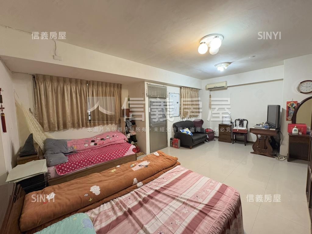 東湖稀有一樓大空間有車位房屋室內格局與周邊環境