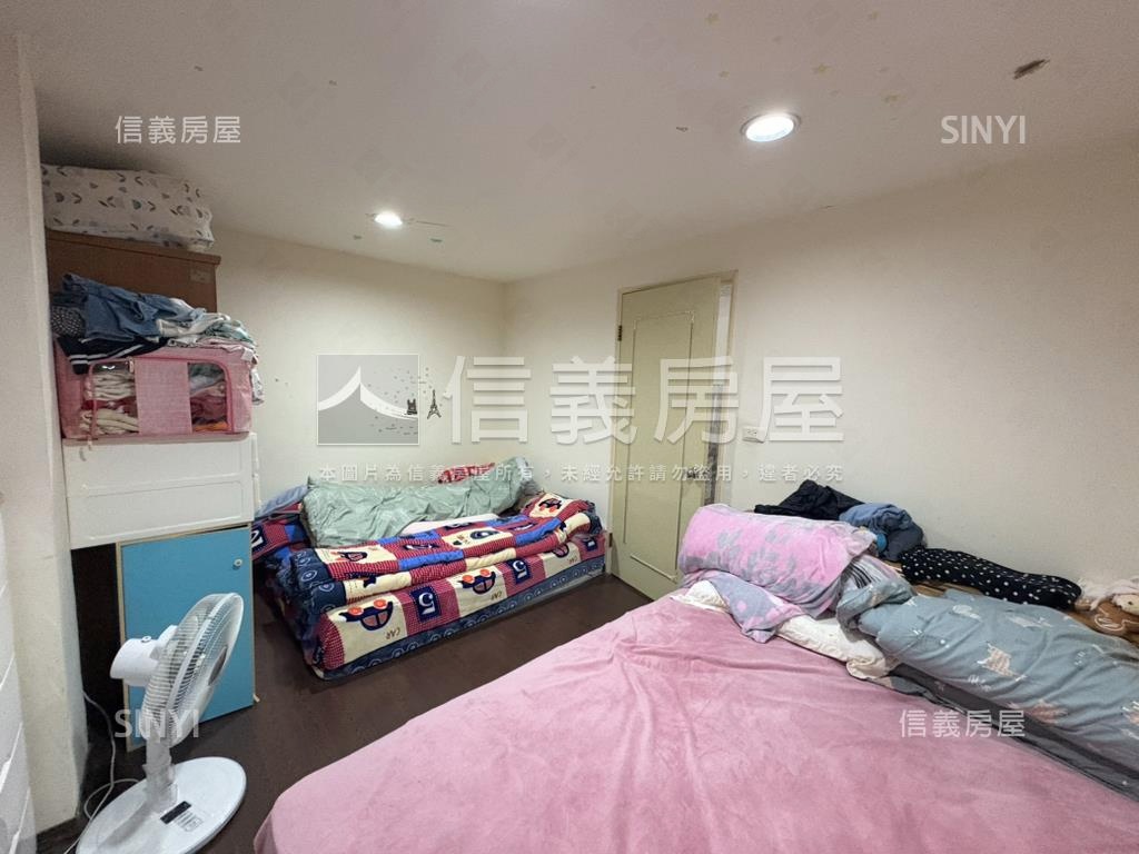 東湖稀有一樓大空間有車位房屋室內格局與周邊環境