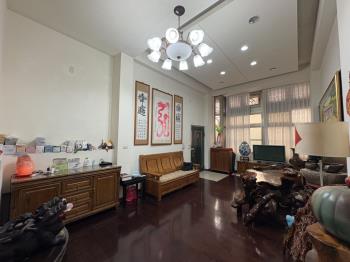 東湖稀有一樓大空間有車位