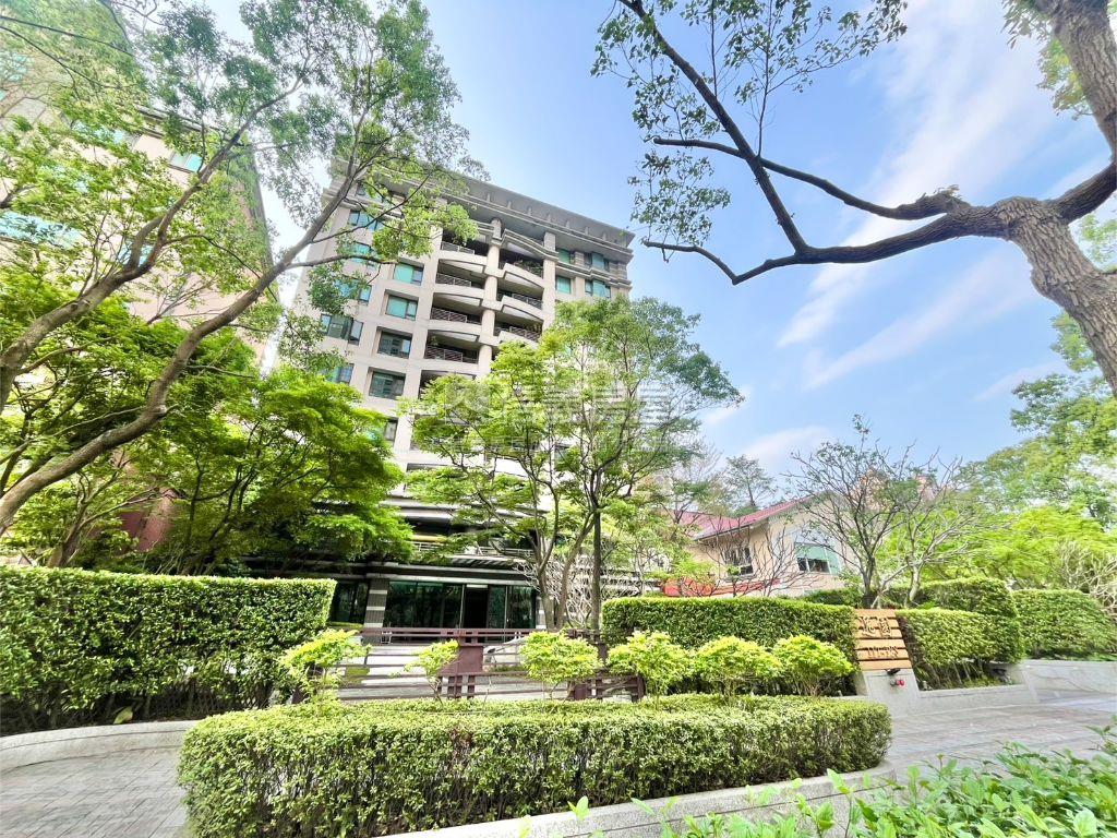 靜謐日光。逸園雅築房屋室內格局與周邊環境