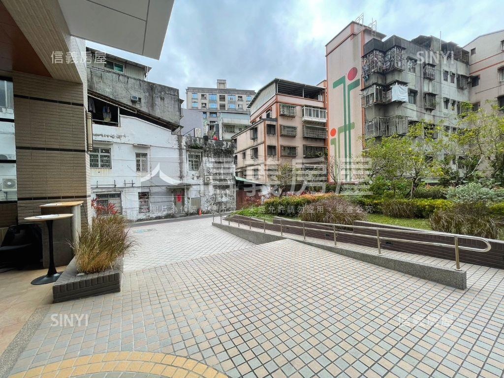 成功電梯高樓三房平面車位房屋室內格局與周邊環境
