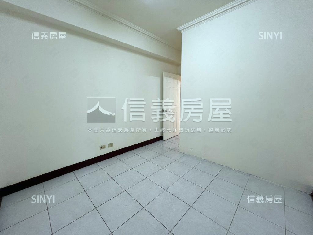 景安方正華廈３＋１房屋室內格局與周邊環境