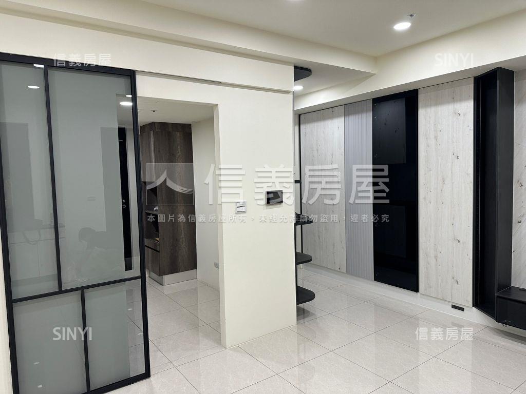 鴻柏虹光高樓視野３房房屋室內格局與周邊環境