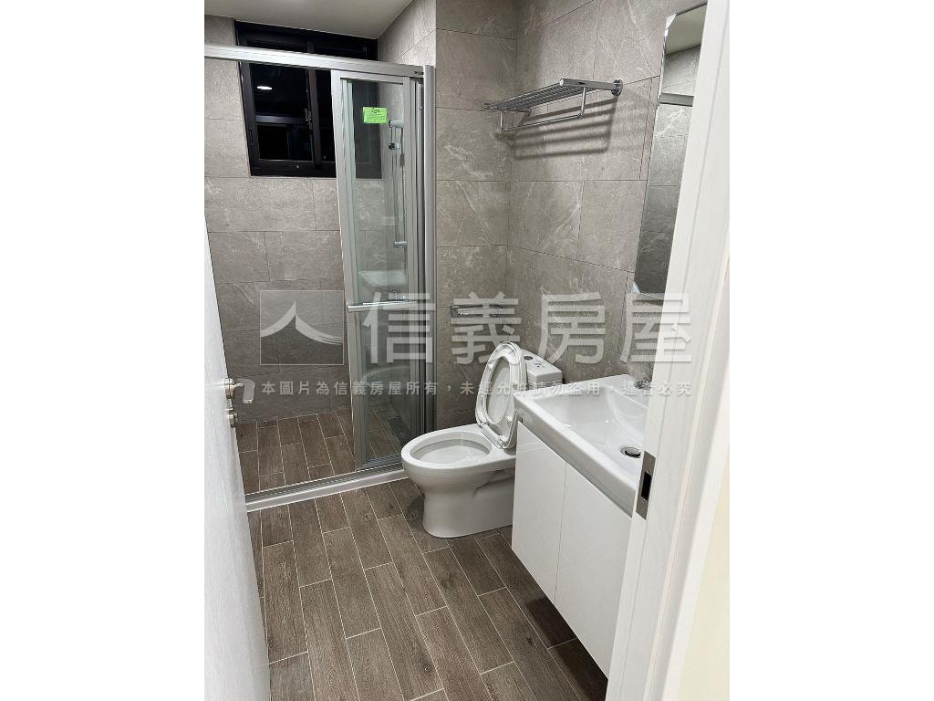 鴻柏虹光高樓視野３房房屋室內格局與周邊環境