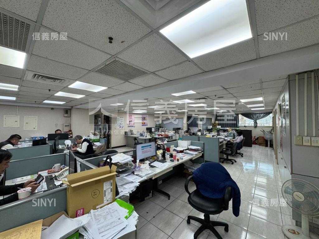 帝國天廈好視野辦公室車位房屋室內格局與周邊環境