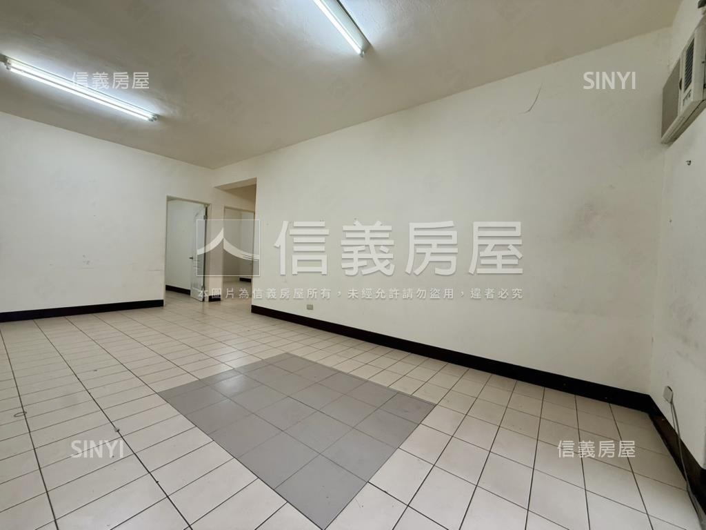 淡水捷運邊間公寓雙衛開窗房屋室內格局與周邊環境