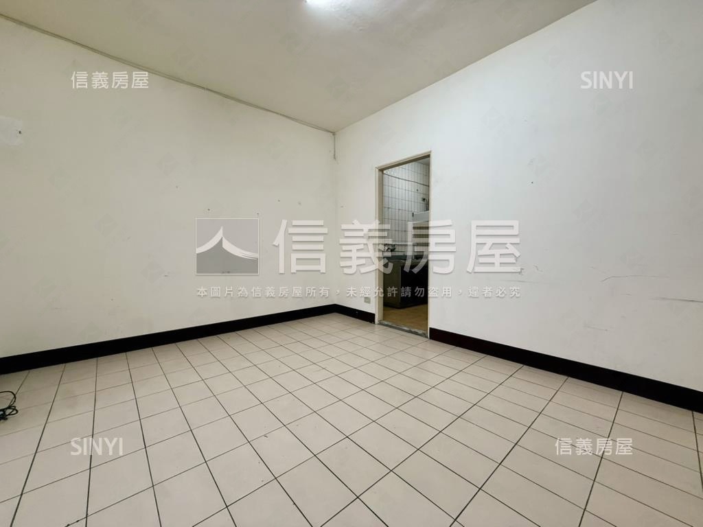 淡水捷運邊間公寓雙衛開窗房屋室內格局與周邊環境