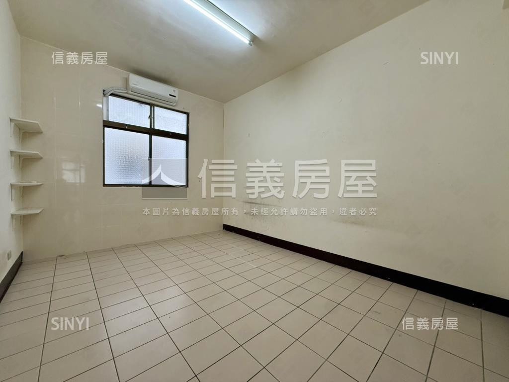 淡水捷運邊間公寓雙衛開窗房屋室內格局與周邊環境