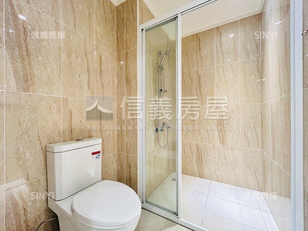 銀河高樓球場景觀房屋室內格局與周邊環境