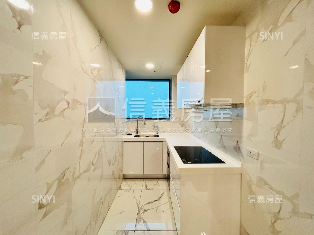 銀河高樓球場景觀房屋室內格局與周邊環境