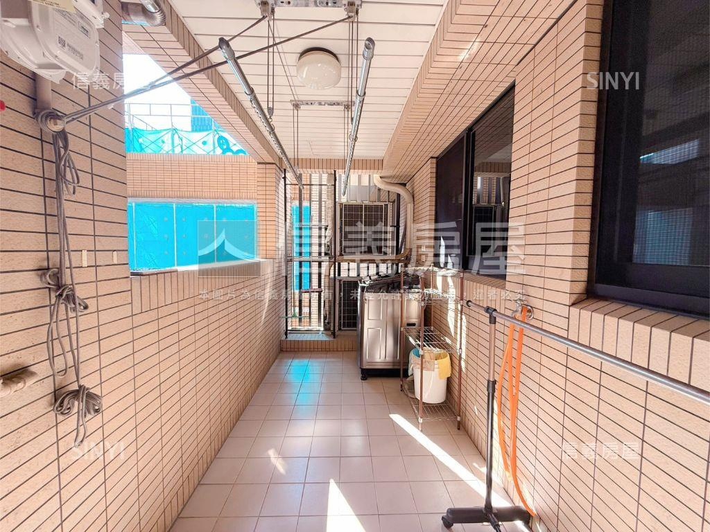 全坤國際館高樓４房車位房屋室內格局與周邊環境