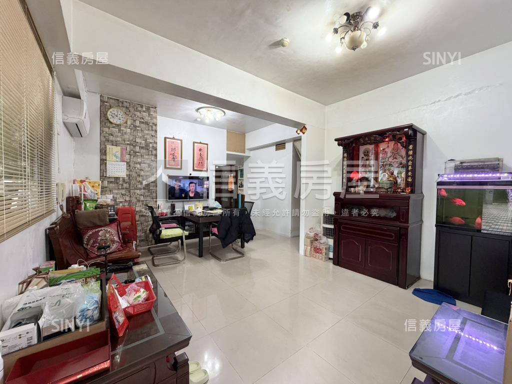 台北明珠稀有一樓戶房屋室內格局與周邊環境