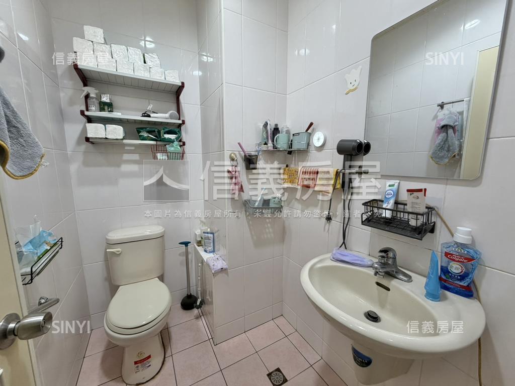 台北明珠稀有一樓戶房屋室內格局與周邊環境