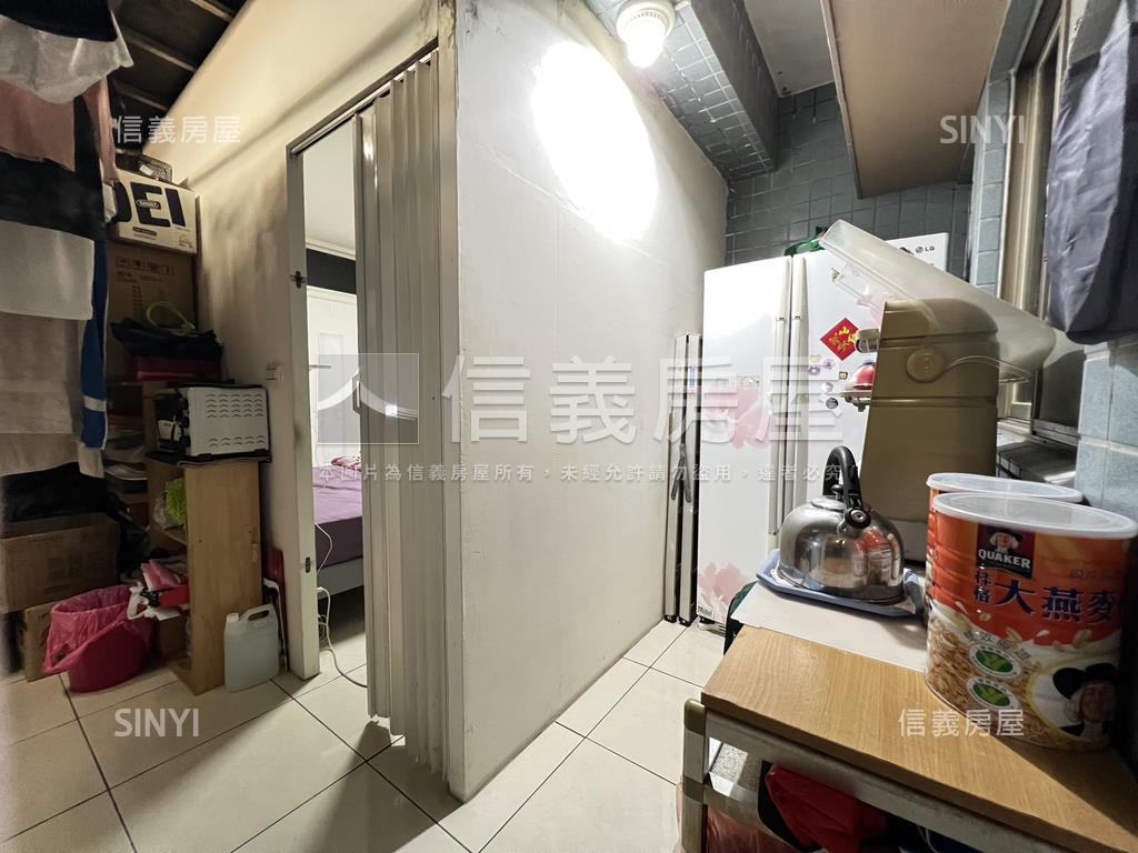 台北明珠稀有一樓戶房屋室內格局與周邊環境