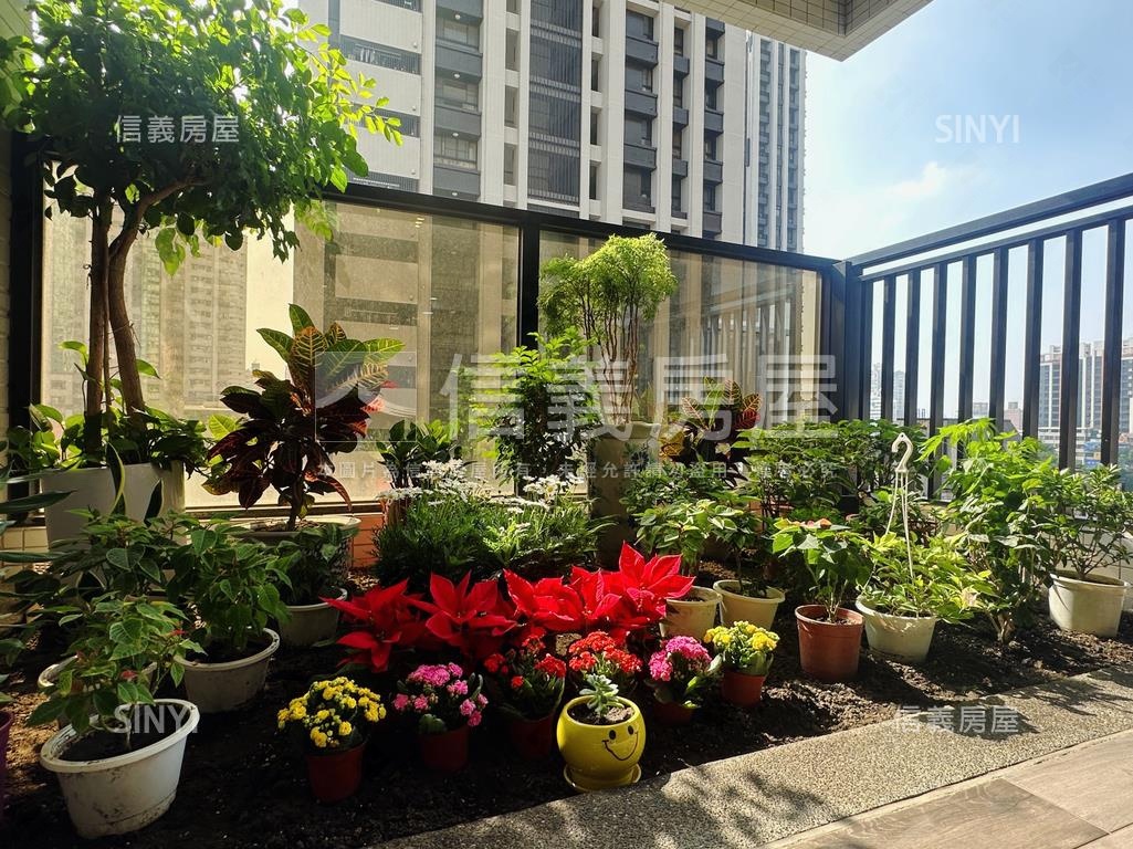 鑫文山採光兩房兩衛雙車位房屋室內格局與周邊環境