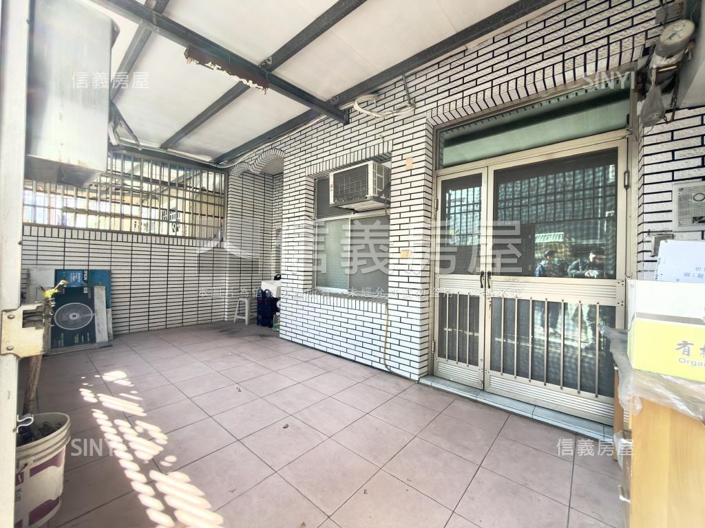 近南紡東寧路面寬角窗店住房屋室內格局與周邊環境