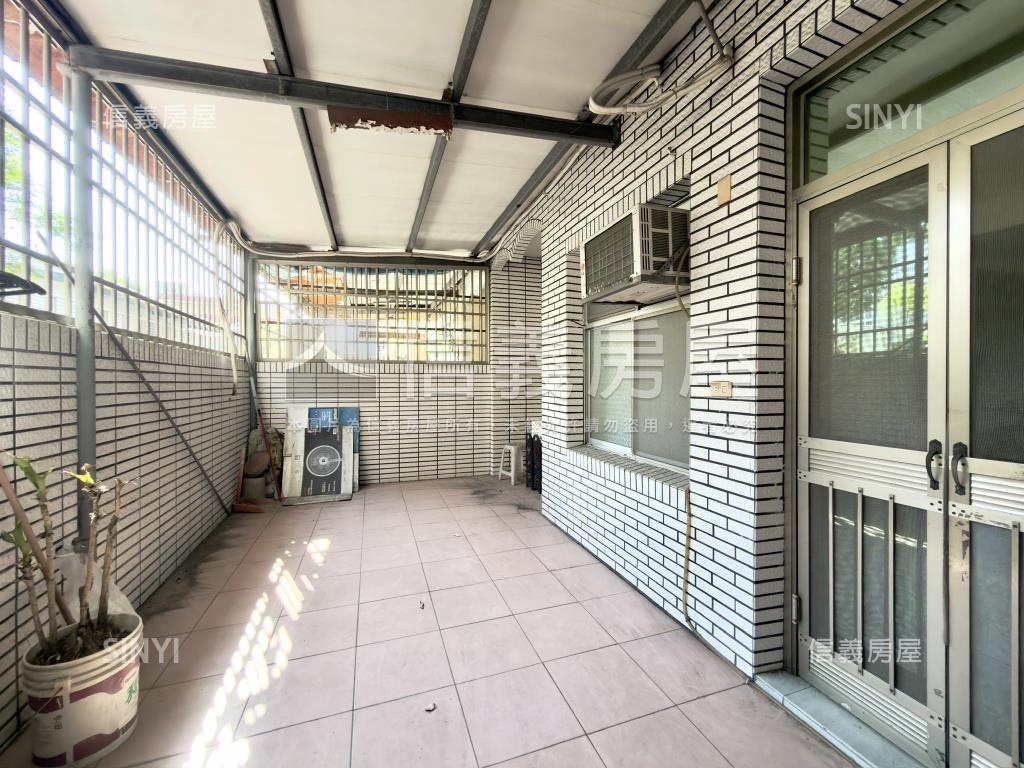 近南紡東寧路面寬角窗店住房屋室內格局與周邊環境