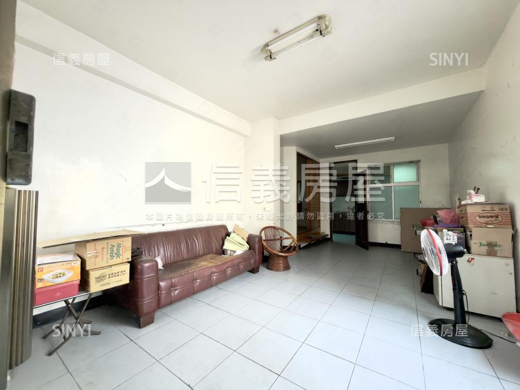 近南紡東寧路面寬角窗店住房屋室內格局與周邊環境