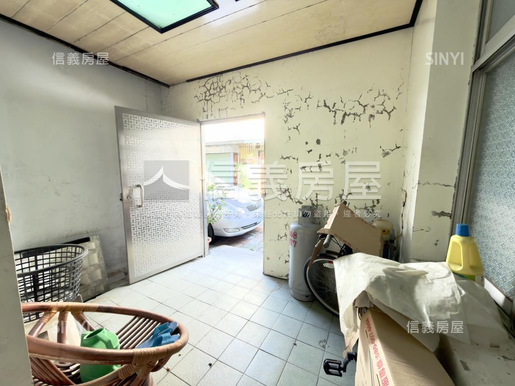 近南紡東寧路面寬角窗店住房屋室內格局與周邊環境