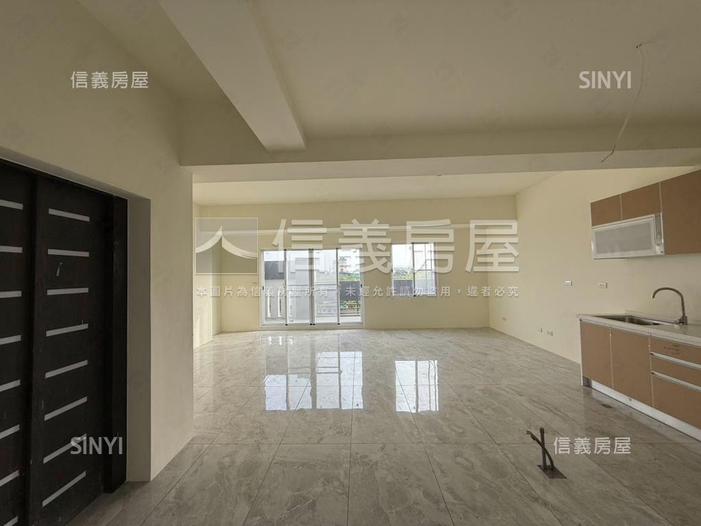 麻豆全新邊間店住Ｂ房屋室內格局與周邊環境