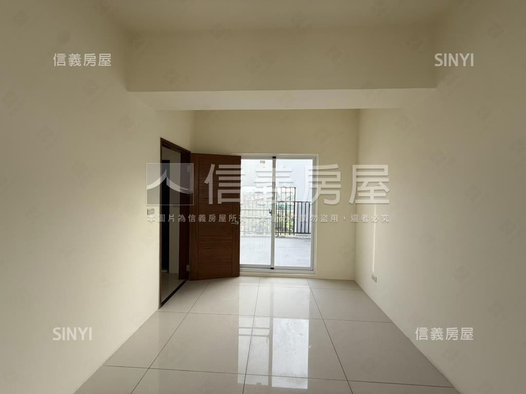 麻豆全新邊間店住Ｂ房屋室內格局與周邊環境