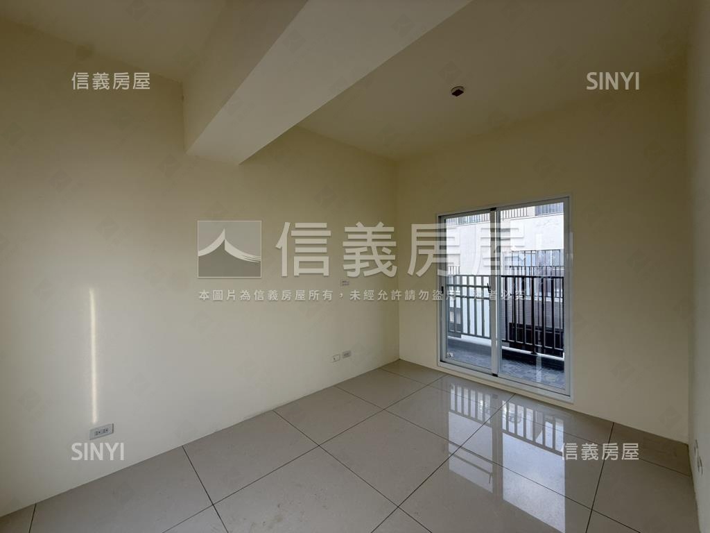 麻豆全新邊間店住Ｂ房屋室內格局與周邊環境