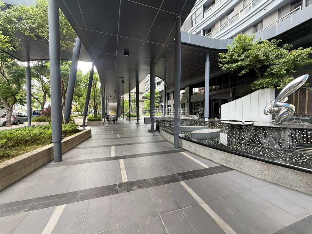 高鐵區三上時上兩房房屋室內格局與周邊環境