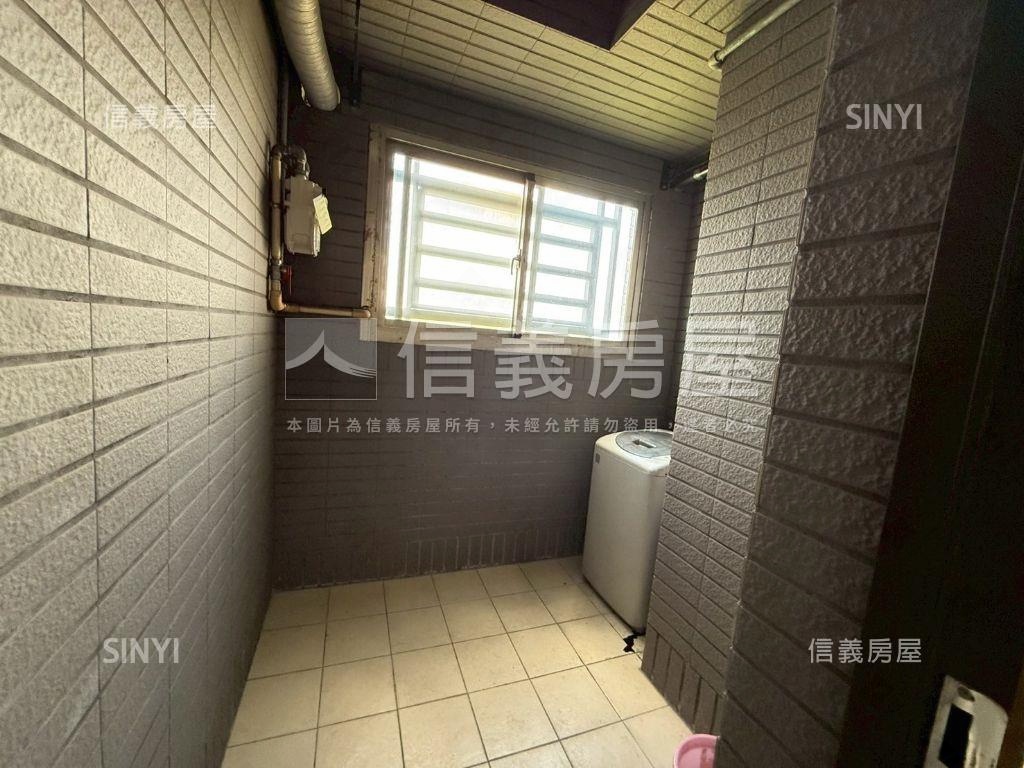 楊明學區兩房車位衛浴開窗房屋室內格局與周邊環境