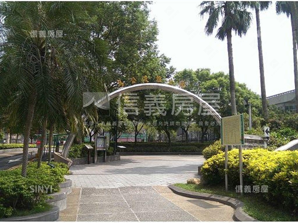 區公所捷運站旁小資美美屋房屋室內格局與周邊環境