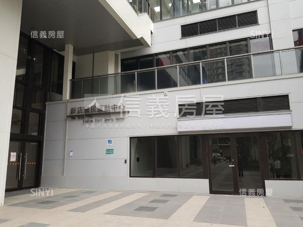 區公所捷運站旁小資美美屋房屋室內格局與周邊環境