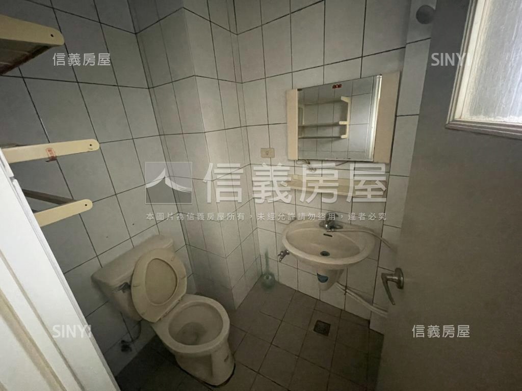 電梯透天－中科套房＋金店房屋室內格局與周邊環境