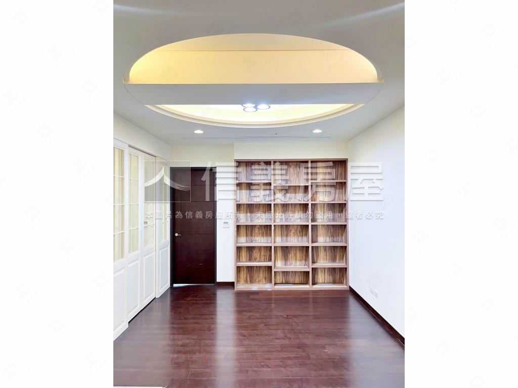 專。百達富裔高樓視野裝潢房屋室內格局與周邊環境