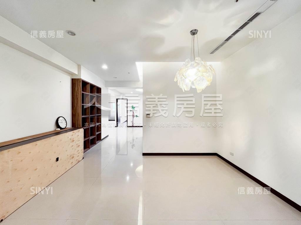 專。百達富裔高樓視野裝潢房屋室內格局與周邊環境