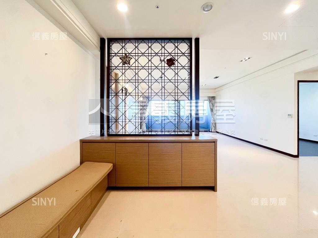 專。百達富裔高樓視野裝潢房屋室內格局與周邊環境