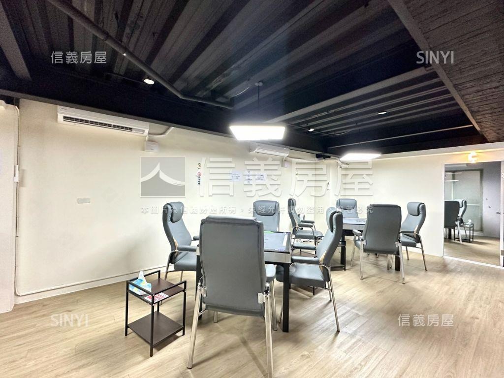 西區大坪數電梯華廈房屋室內格局與周邊環境