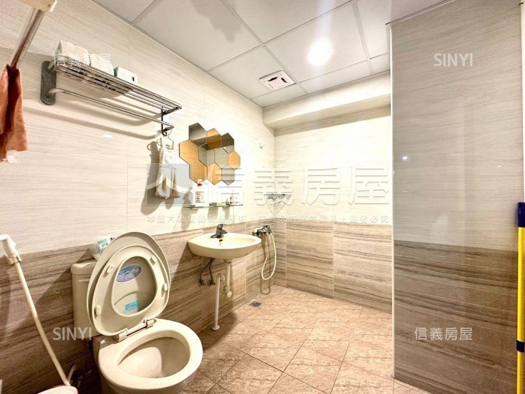 西區大坪數電梯華廈房屋室內格局與周邊環境