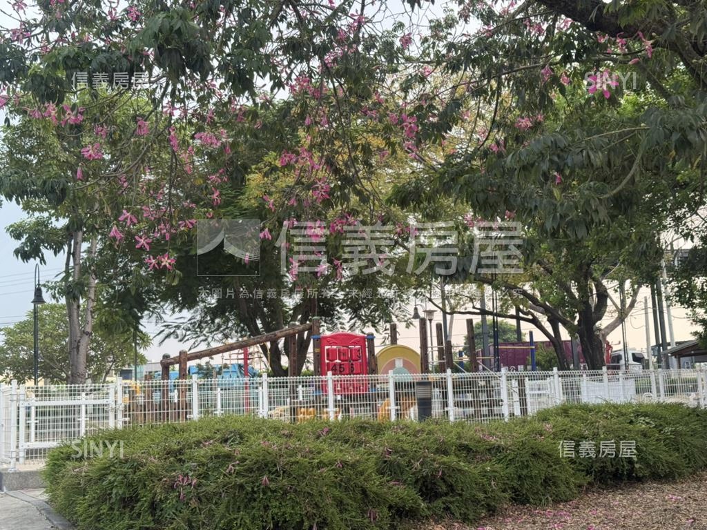 大里全新電梯兩房兩衛３Ｆ房屋室內格局與周邊環境