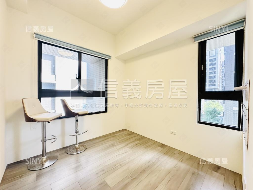 近中興大學邊間兩房附車位房屋室內格局與周邊環境