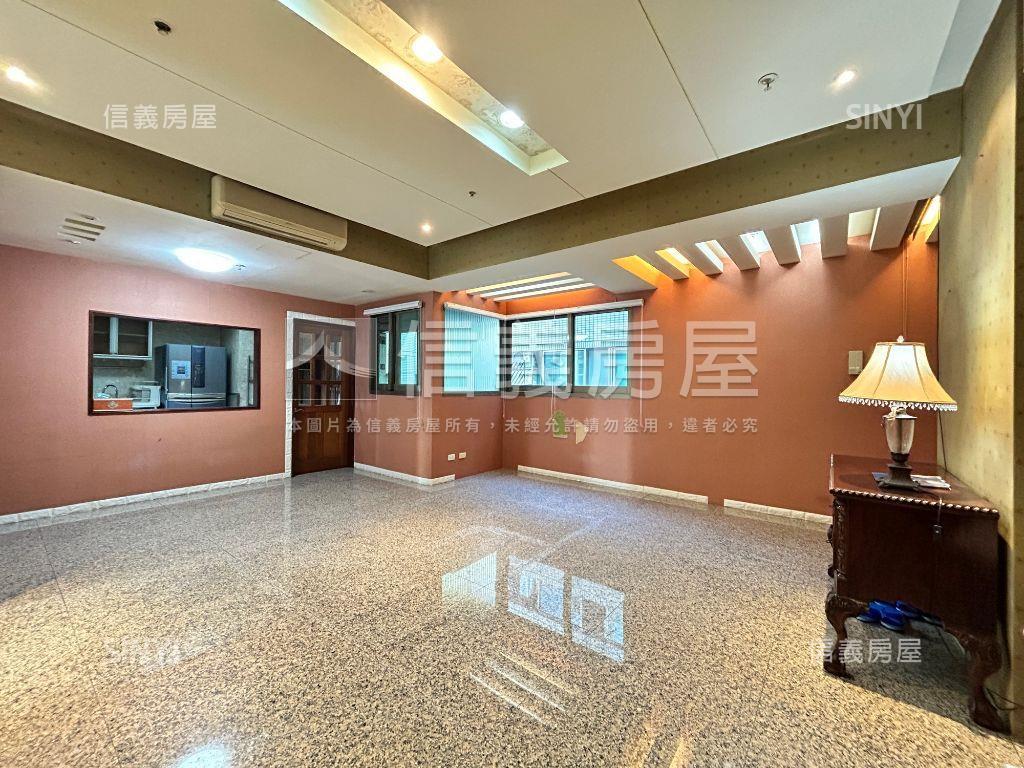 采固卓越次頂樓朝南視野戶房屋室內格局與周邊環境