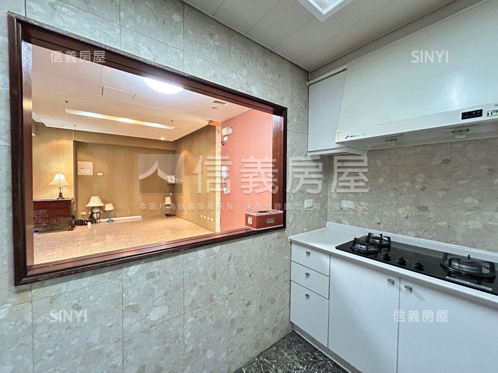 采固卓越次頂樓朝南視野戶房屋室內格局與周邊環境