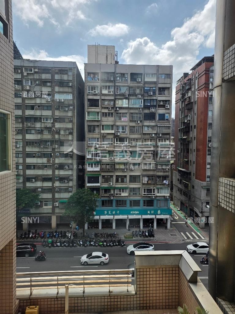 ♞ＴＯＰ松江二房附車位房屋室內格局與周邊環境