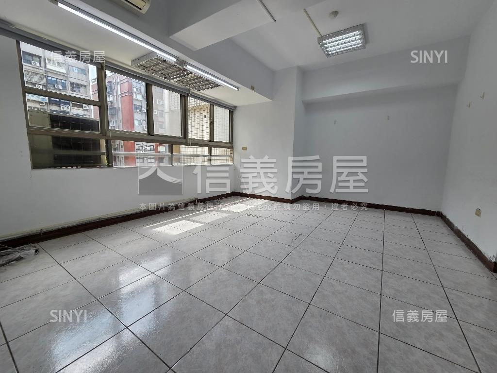 ♞ＴＯＰ松江二房附車位房屋室內格局與周邊環境