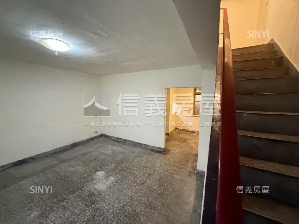 五百戶透天房屋室內格局與周邊環境