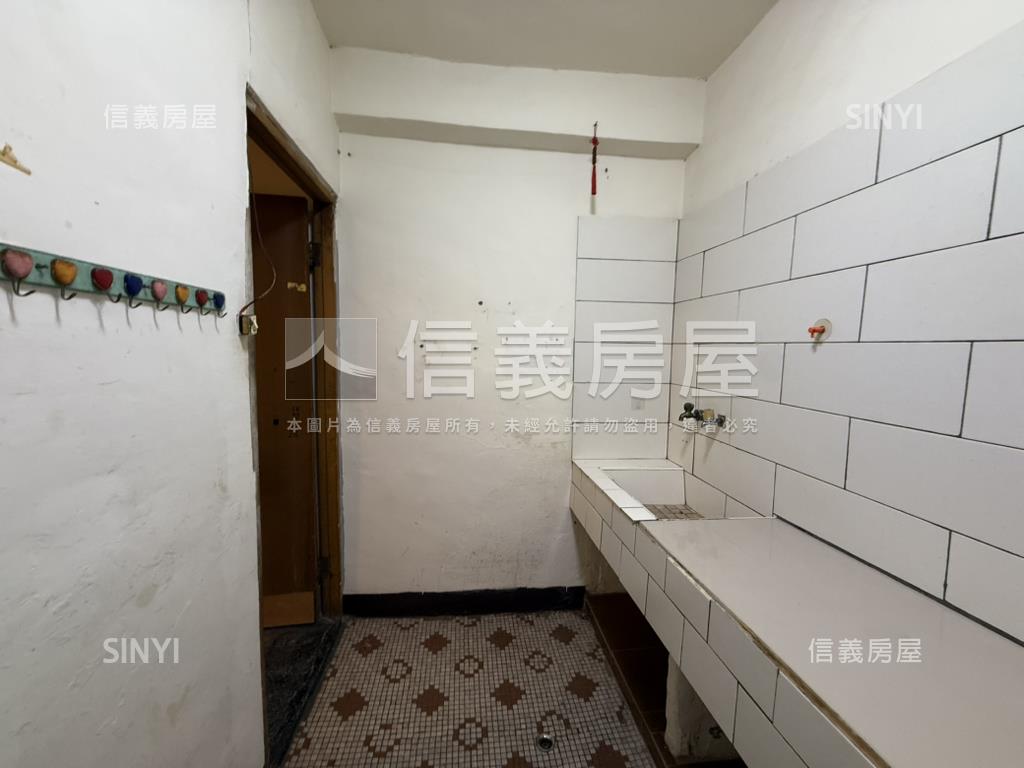 五百戶透天房屋室內格局與周邊環境