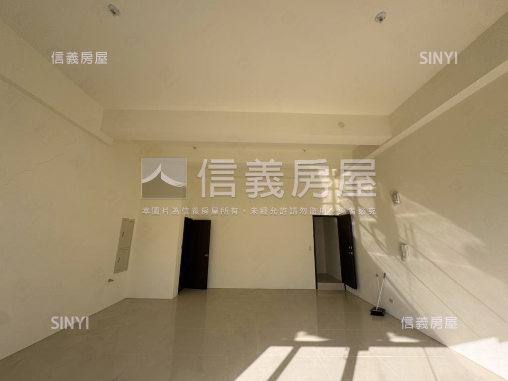 信義之璽近警總霸氣美店面房屋室內格局與周邊環境