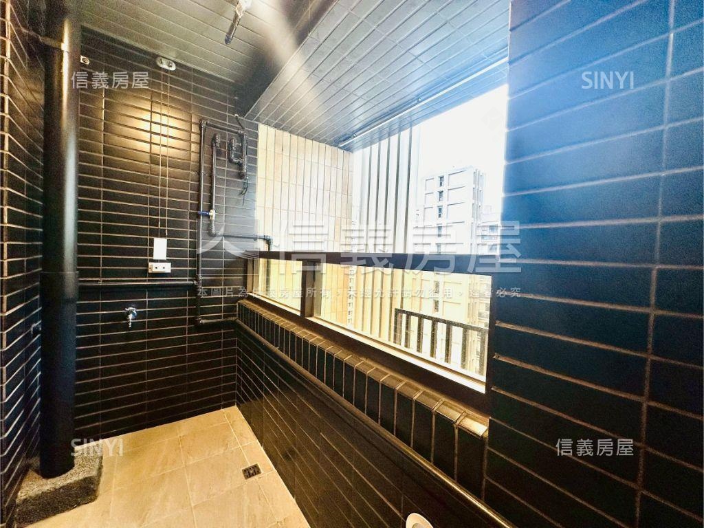 專任全新芳洲三房含車位房屋室內格局與周邊環境