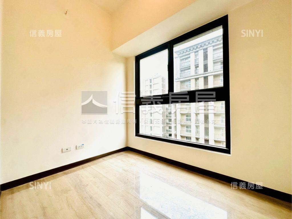 專任全新芳洲三房含車位房屋室內格局與周邊環境