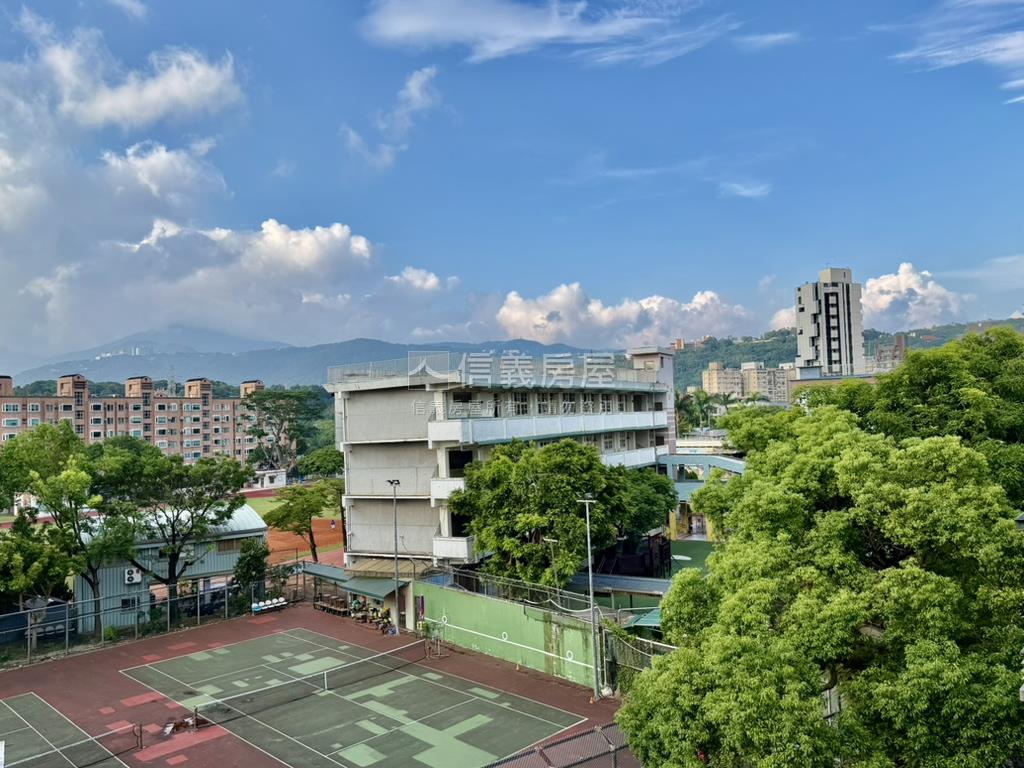 大空間邊間山景＊幸福成家房屋室內格局與周邊環境